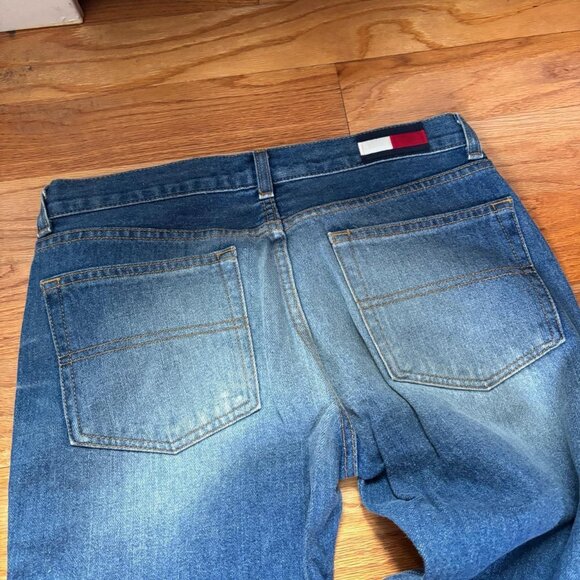 Tommy Hilfiger Women's Blue and Navy Jeans - Picture 4 of 7
